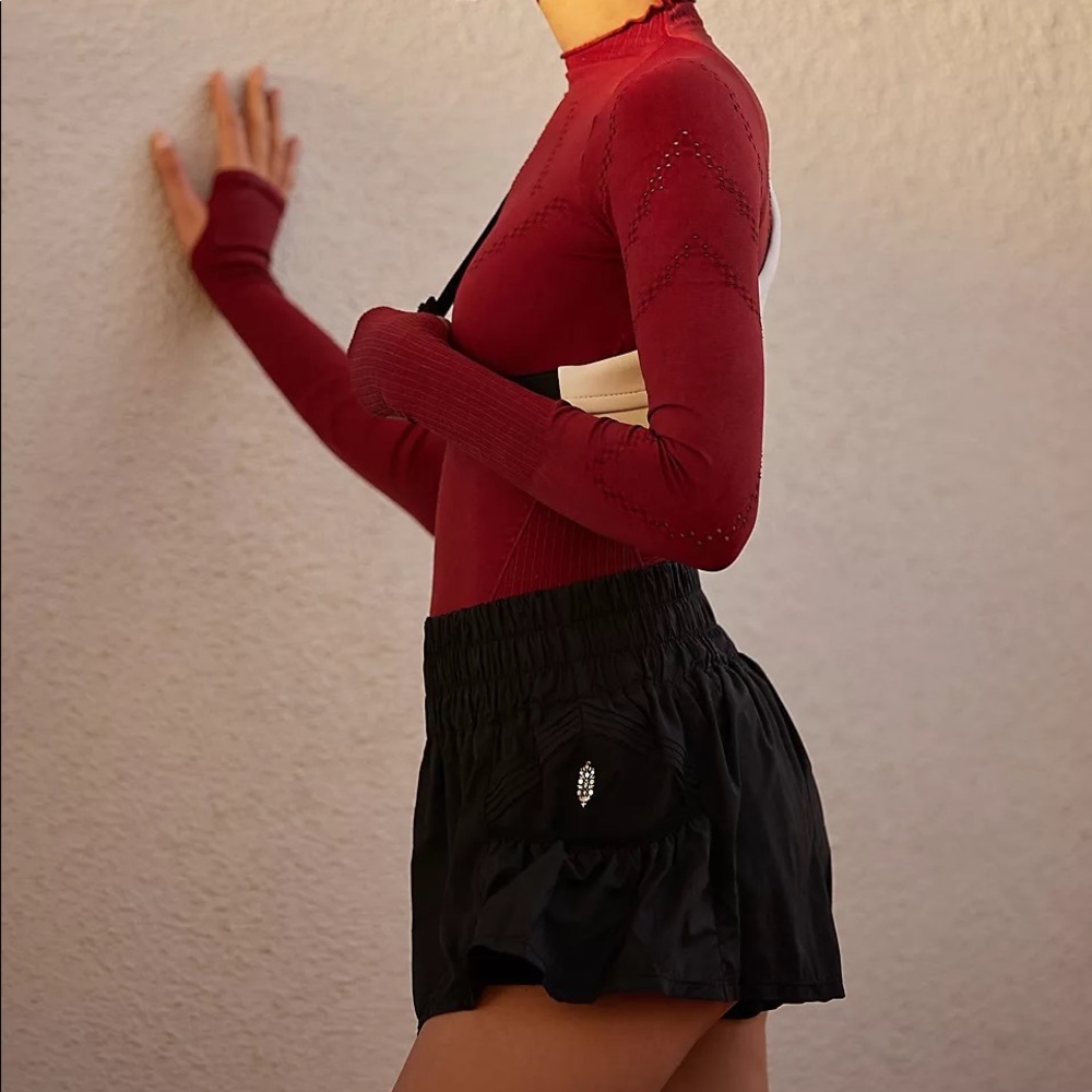 Free People Get Your Flirt on Shorts Size M Black